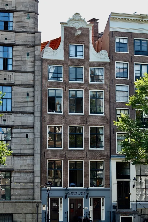 Grachtenpand te koop via Vesting Makelaars in de binnenstad van 's-Hertogenbosch